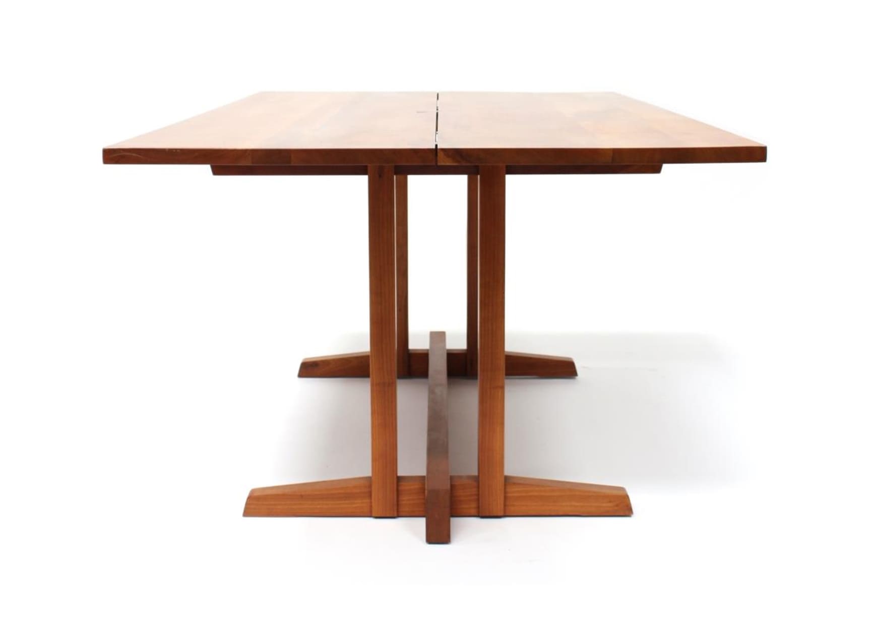 Table Frenchmans cove George Nakashima expertise